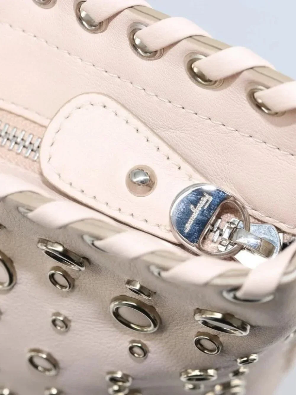 Salvatore Ferragamo Gancini Hand Bag Leather Pink Silver Auth gh1927